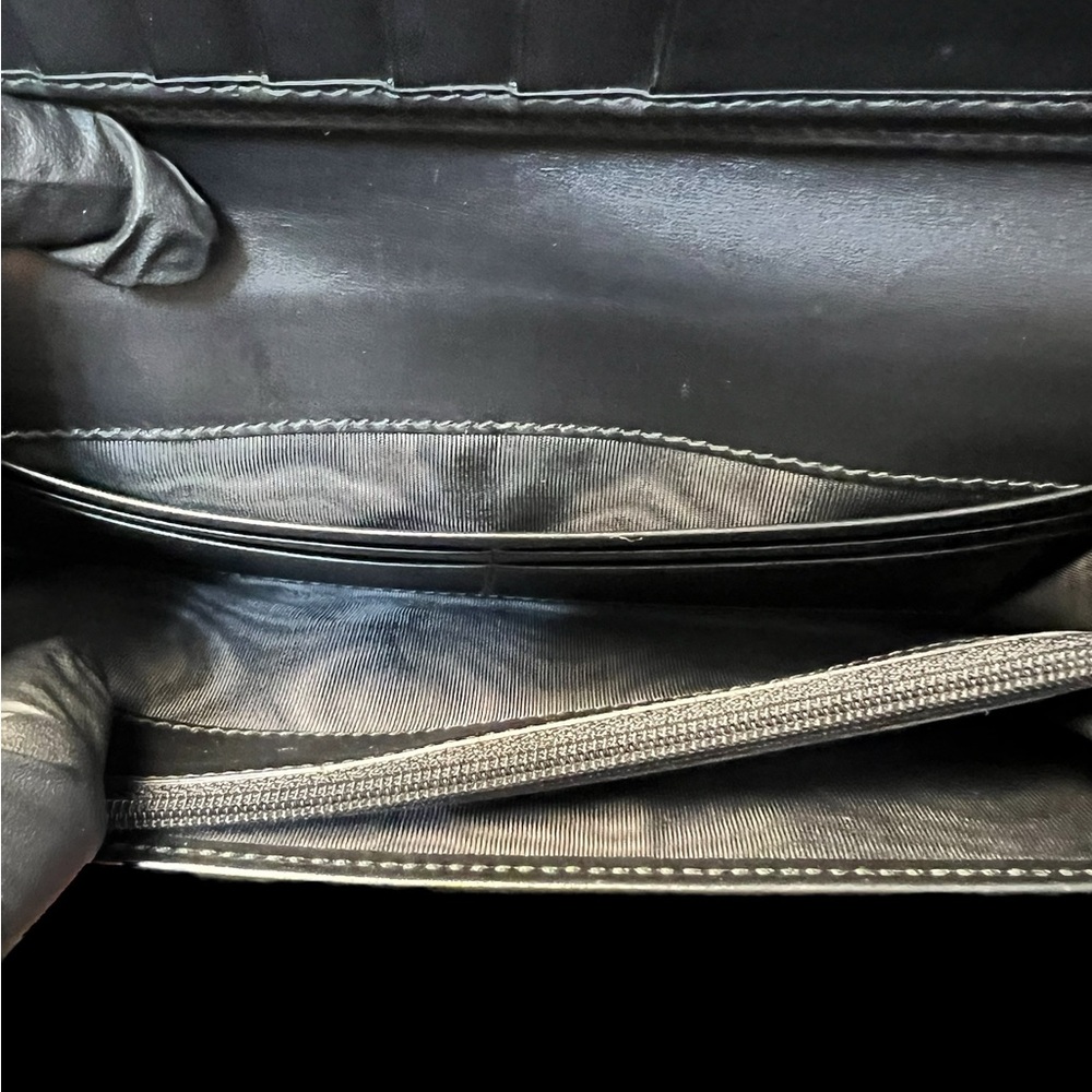 Gucci Black Leather Long Bifold Wallet (A186) - Picture 9 of 11